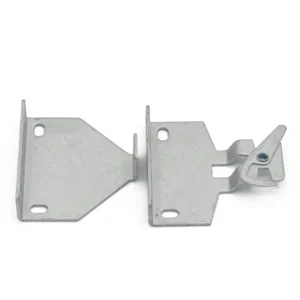 Outdoor blind mounting brackets